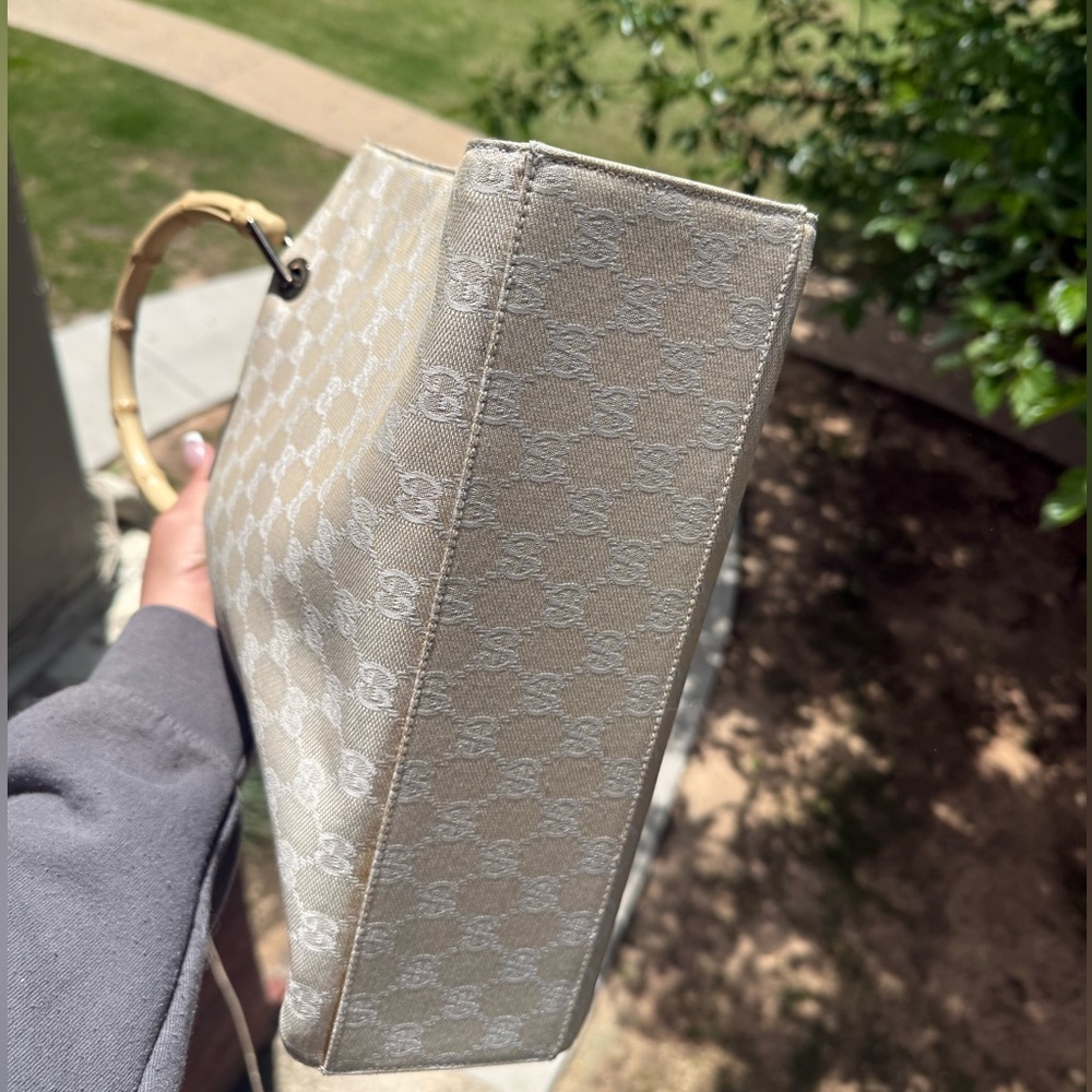 𝑮𝒖𝒄𝒄𝒊 𝑻𝒐𝒕𝒆 - 𝒘𝒊𝒕𝒉 𝑩𝒂𝒎𝒃𝒐𝒐 𝒉𝒂𝒏𝒅𝒍𝒆 - Picture 8 of 11